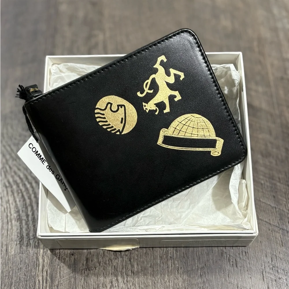 NEW | COMME des GARCONS Luxury Leather Zip Around Mens Wallet